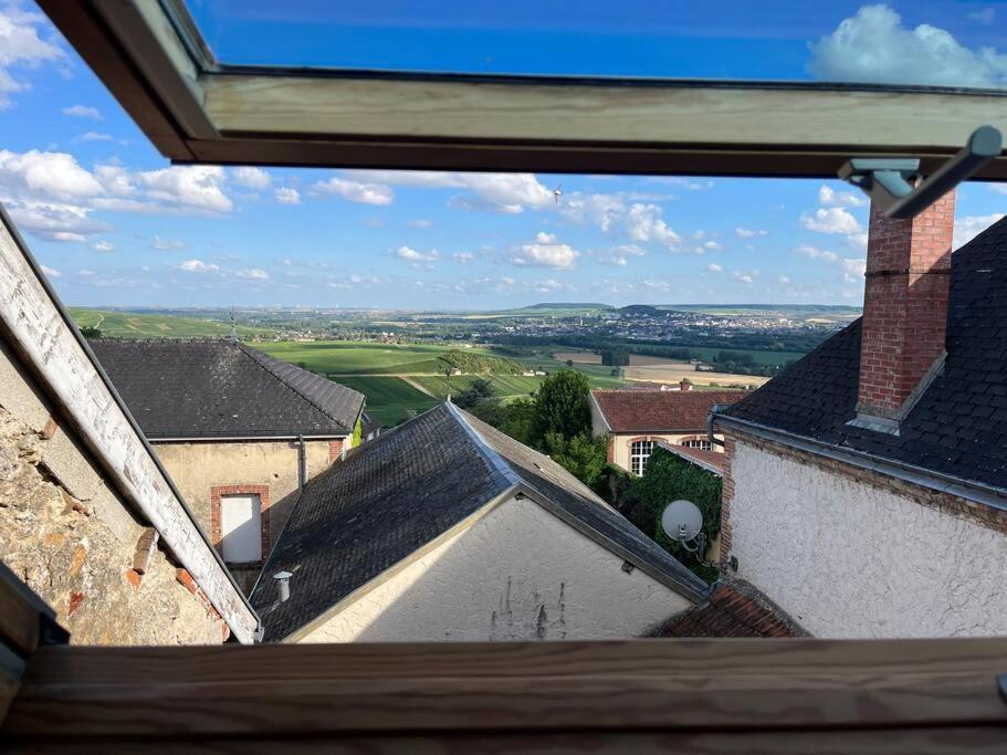 Villa Un Petit Coin Sous Les Toits à Hautvillers Extérieur photo